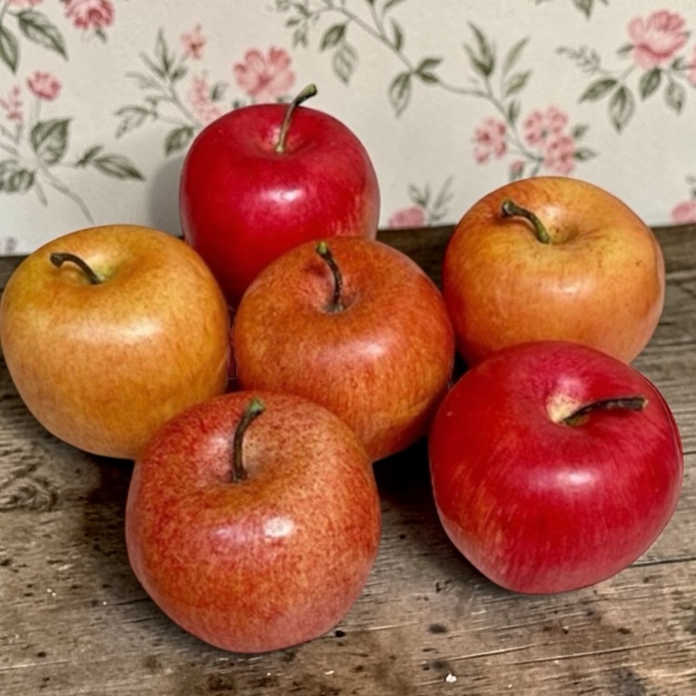 Realistic Decorative Faux Fuji Apples with Stems Bunch (6)